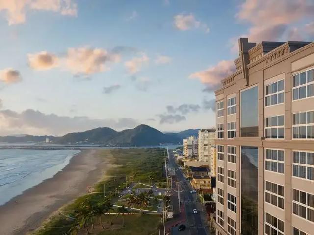 Apartamento para Venda em Navegantes/SC Centro 3 Quartos