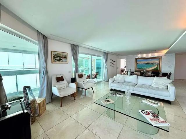 Apartamento para Venda em Niterói/RJ Boa Viagem 5 Quartos