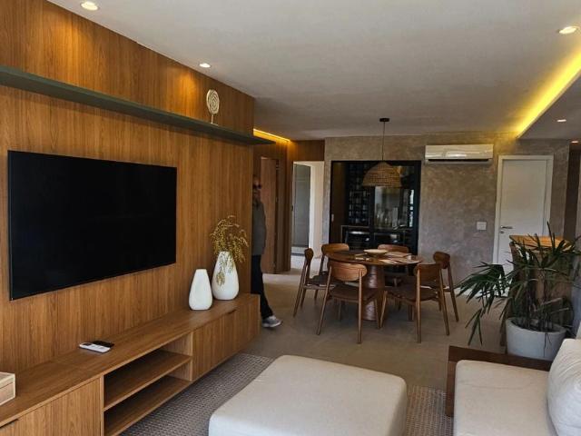 Apartamento para Venda em Niterói/RJ Camboinhas 3 Quartos