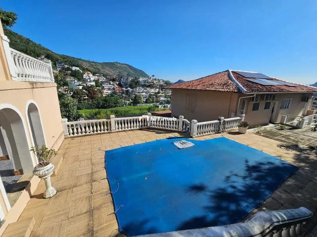 Apartamento para Venda em Niterói/RJ Charitas 4 Quartos