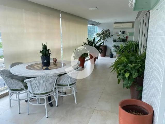 Apartamento para Venda em Niterói/RJ Charitas 4 Quartos