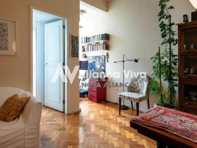 Apartamento para Venda em Niterói/RJ Icaraí 2 Quartos