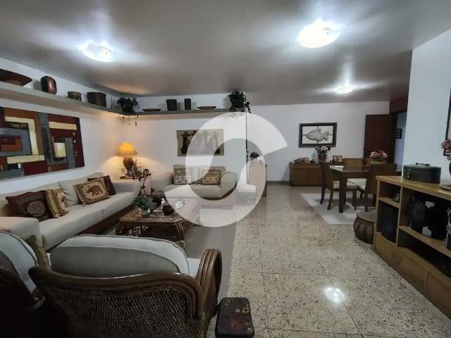 Apartamento para Venda em Niterói/RJ Icaraí 4 Quartos