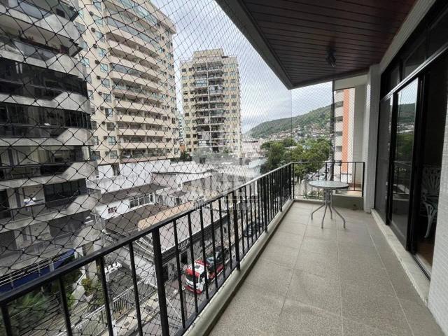 Apartamento para Venda em Niterói/RJ Icaraí 4 Quartos