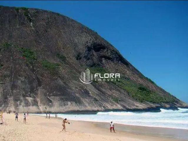 Apartamento para Venda em Niterói/RJ Itacoatiara 2 Quartos