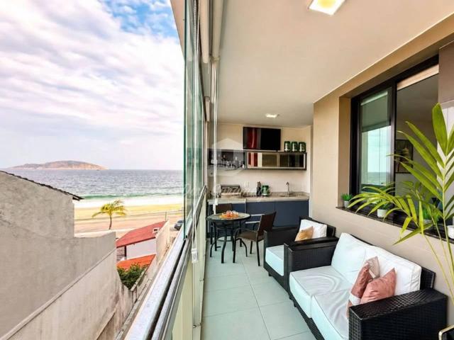 Apartamento para Venda em Niterói/RJ Piratininga 4 Quartos