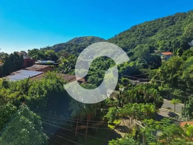 Apartamento para Venda em Niterói/RJ Piratininga 2 Quartos