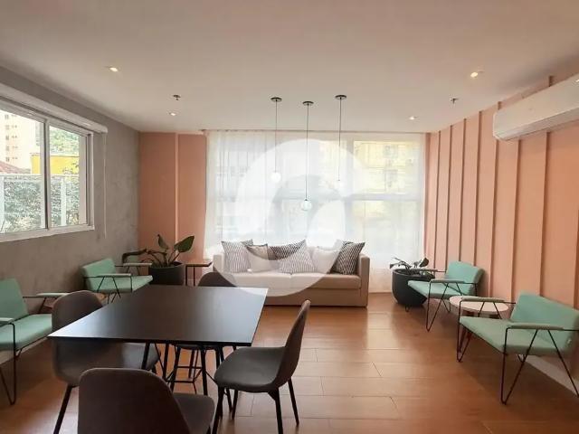 Apartamento para Venda em Niterói/RJ Santa Rosa 2 Quartos