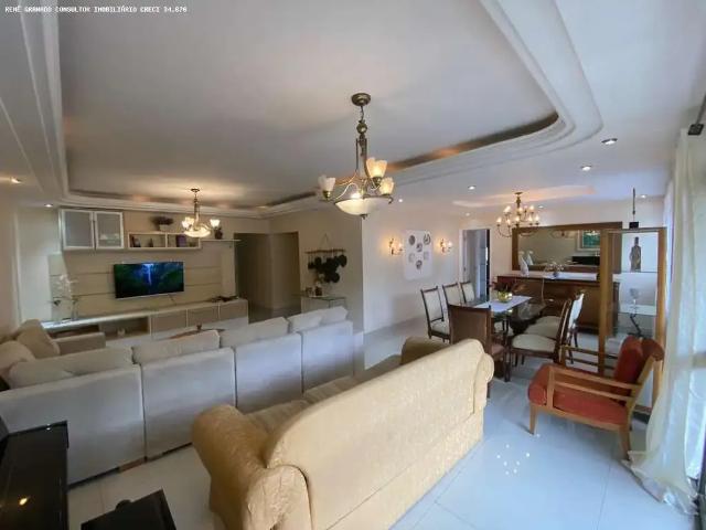 Apartamento para Venda em Nova Iguaçu/RJ Centro 4 Quartos