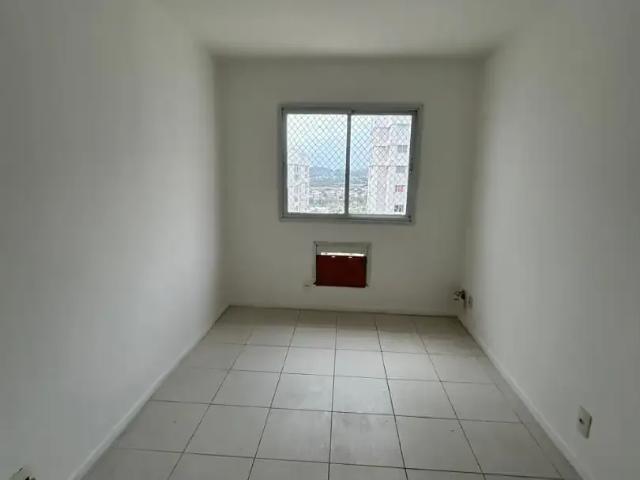 Apartamento para Venda em Nova Iguaçu/RJ Maria da Luz 4 Quartos