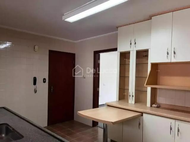 Apartamento para Venda em Amparo/SP Centro 3 Quartos