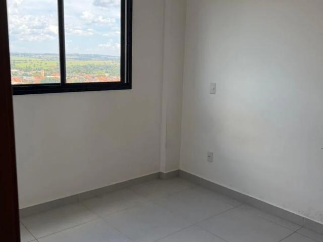 Apartamento para Venda em Aparecida de Goiânia/GO Setor Serra Dourada 2 Quartos