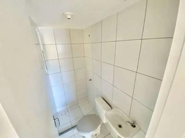 Apartamento para Venda em Aquiraz/CE Centro 3 Quartos