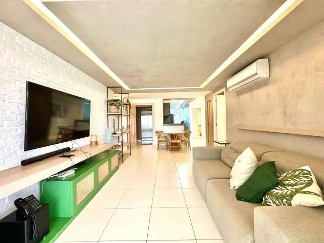 Apartamento para Venda em Aquiraz/CE Porto das Dunas 3 Quartos