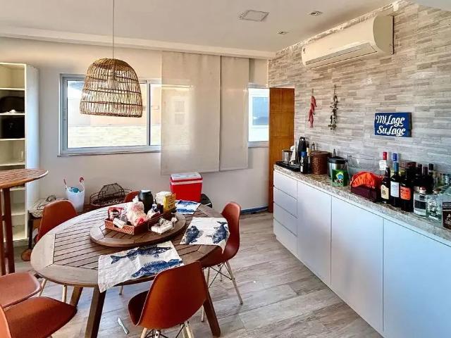 Apartamento para Venda em Aquiraz/CE Porto das Dunas 5 Quartos