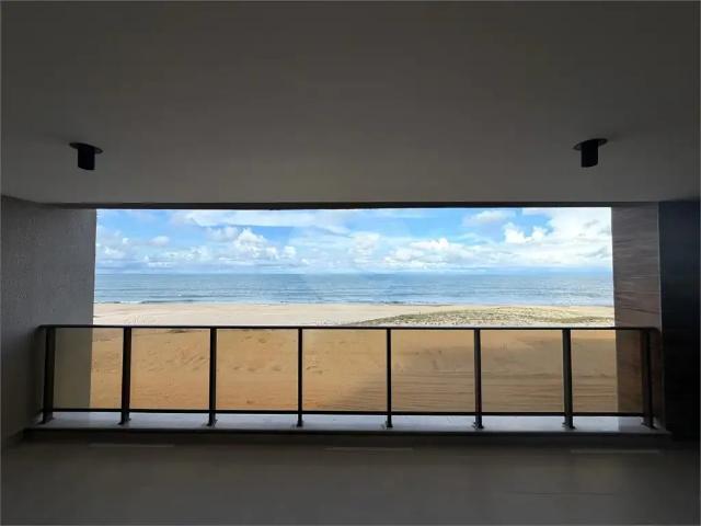 Apartamento para Venda em Aquiraz/CE Porto das Dunas 5 Quartos