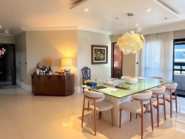 Apartamento para Venda em Aracaju/SE Farolândia 4 Quartos