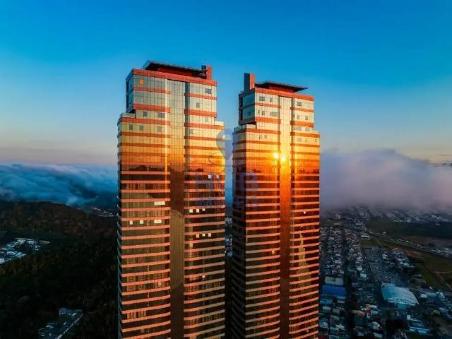 Apartamento para Venda em Balneário Camboriú/SC Barra Sul 4 Quartos