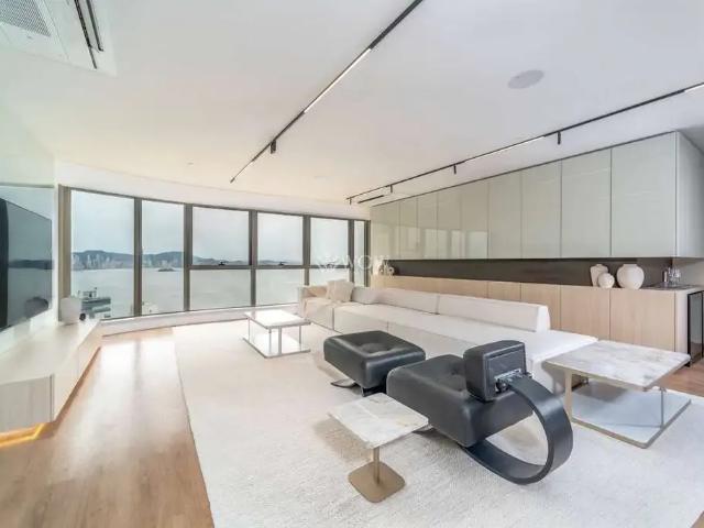Apartamento para Venda em Balneário Camboriú/SC Barra Sul 4 Quartos