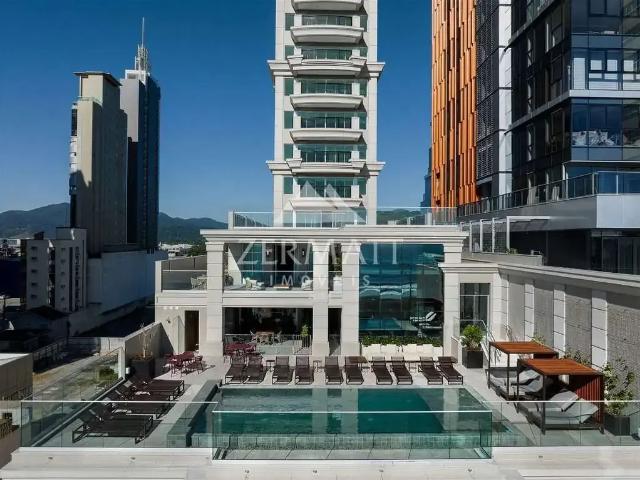 Apartamento para Venda em Balneário Camboriú/SC Barra Sul 5 Quartos