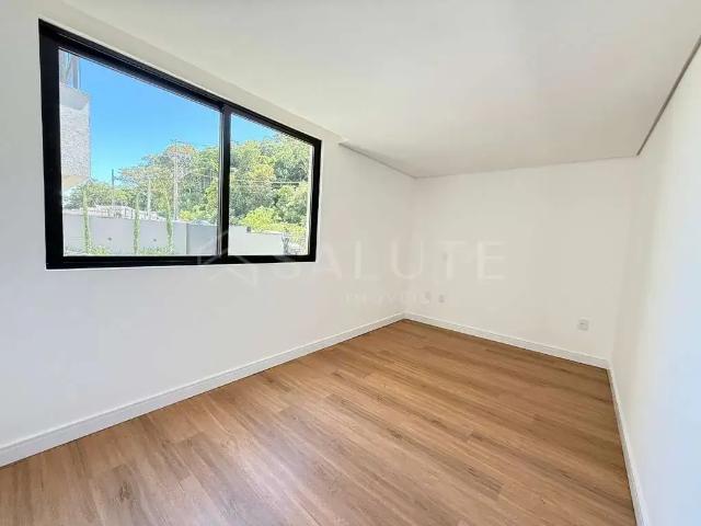 Apartamento para Venda em Balneário Camboriú/SC Barra 3 Quartos