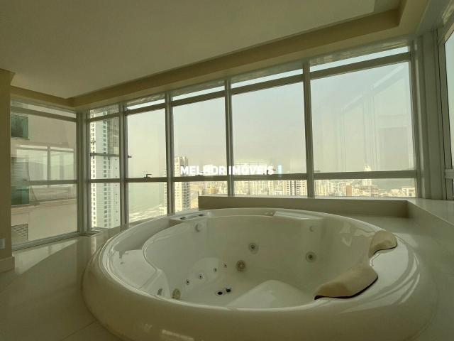 Apartamento para Venda em Balneário Camboriú/SC Centro 4 Quartos