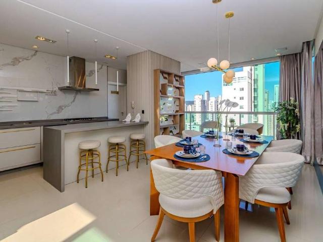 Apartamento para Venda em Balneário Camboriú/SC Centro 3 Quartos