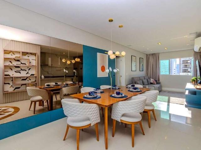 Apartamento para Venda em Balneário Camboriú/SC Centro 3 Quartos