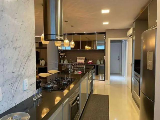 Apartamento para Venda em Balneário Camboriú/SC Centro 4 Quartos