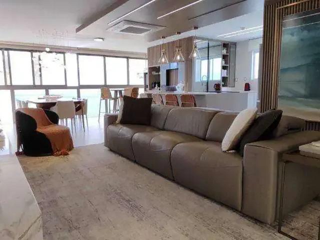 Apartamento para Venda em Balneário Camboriú/SC Centro 5 Quartos