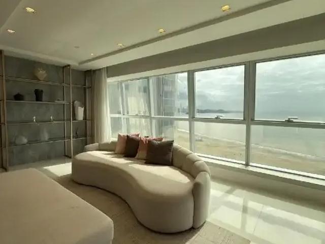 Apartamento para Venda em Balneário Camboriú/SC Centro 6 Quartos