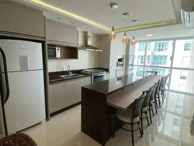 Apartamento para Venda em Balneário Camboriú/SC Centro 3 Quartos