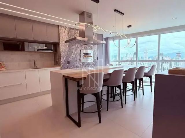 Apartamento para Venda em Balneário Camboriú/SC Centro 3 Quartos
