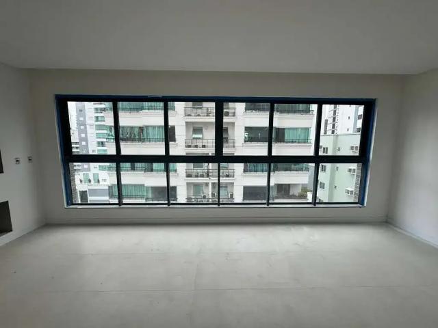 Apartamento para Venda em Balneário Camboriú/SC Centro 3 Quartos