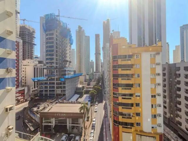 Apartamento para Venda em Balneário Camboriú/SC Centro 3 Quartos