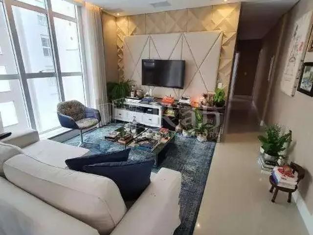 Apartamento para Venda em Balneário Camboriú/SC Centro 3 Quartos