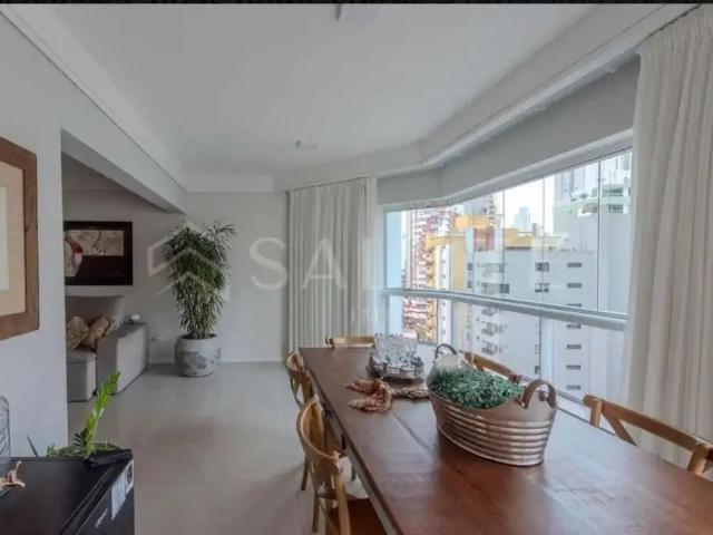 Apartamento para Venda em Balneário Camboriú/SC Centro 3 Quartos