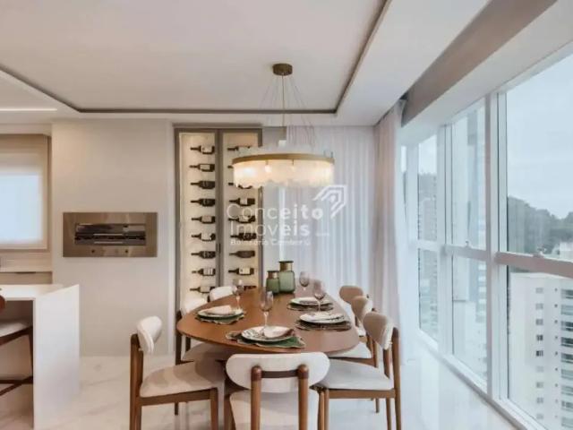 Apartamento para Venda em Balneário Camboriú/SC Pioneiros 4 Quartos
