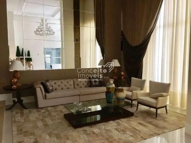 Apartamento para Venda em Balneário Camboriú/SC Pioneiros 4 Quartos