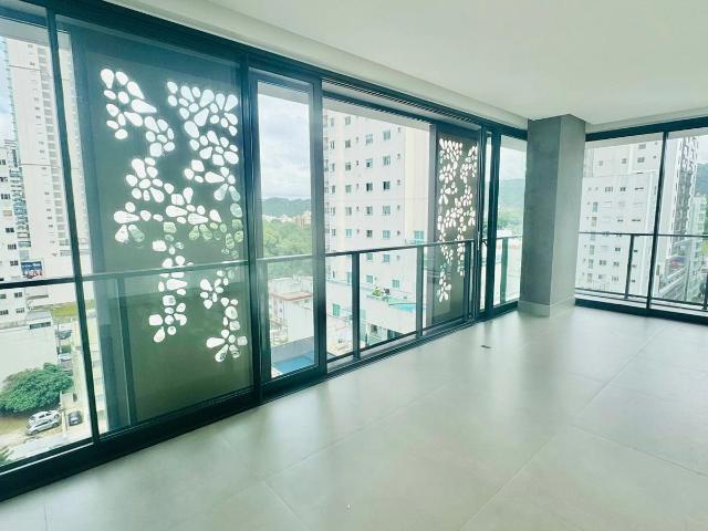 Apartamento para Venda em Balneário Camboriú/SC Pioneiros 4 Quartos