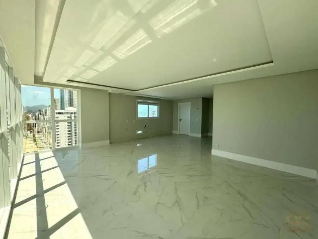 Apartamento para Venda em Balneário Camboriú/SC Pioneiros 4 Quartos