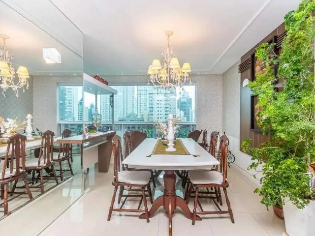 Apartamento para Venda em Balneário Camboriú/SC Pioneiros 3 Quartos