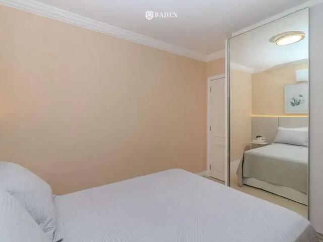 Apartamento para Venda em Balneário Camboriú/SC Pioneiros 3 Quartos