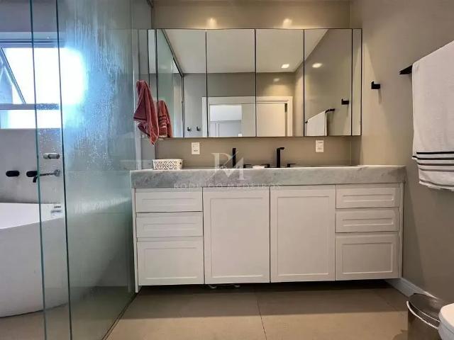 Apartamento para Venda em Balneário Camboriú/SC Pioneiros 3 Quartos