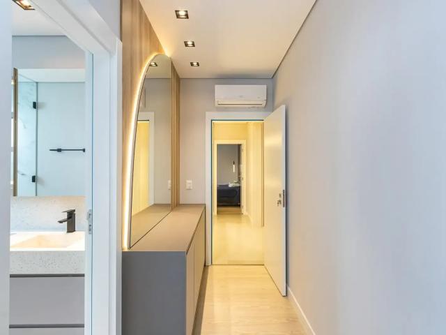 Apartamento para Venda em Balneário Camboriú/SC Pioneiros 3 Quartos