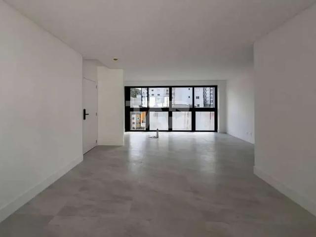 Apartamento para Venda em Balneário Camboriú/SC Pioneiros 3 Quartos