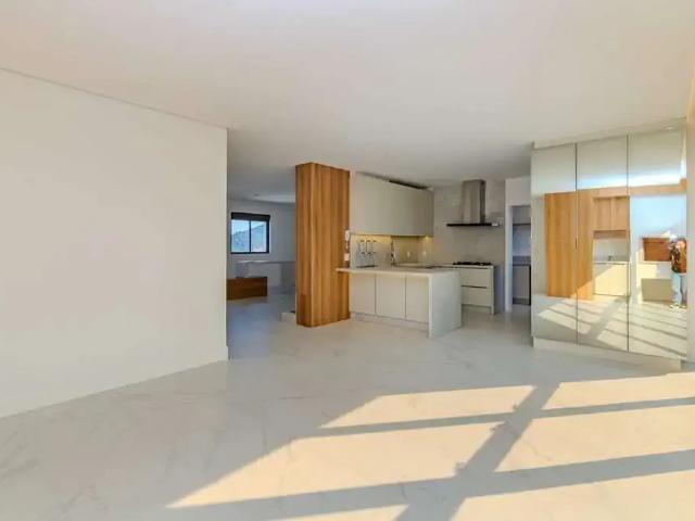 Apartamento para Venda em Balneário Camboriú/SC Pioneiros 3 Quartos
