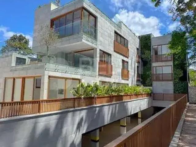 Apartamento para Venda em Balneário Camboriú/SC Praia do Estaleiro 3 Quartos