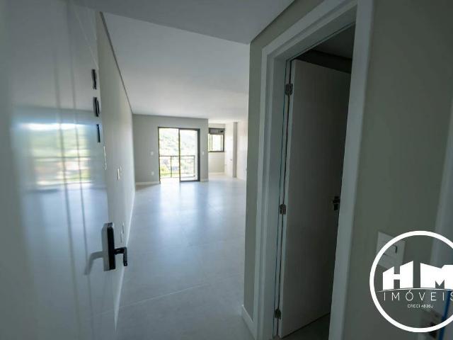 Apartamento para Venda em Balneário Camboriú/SC Praia dos Amores 3 Quartos