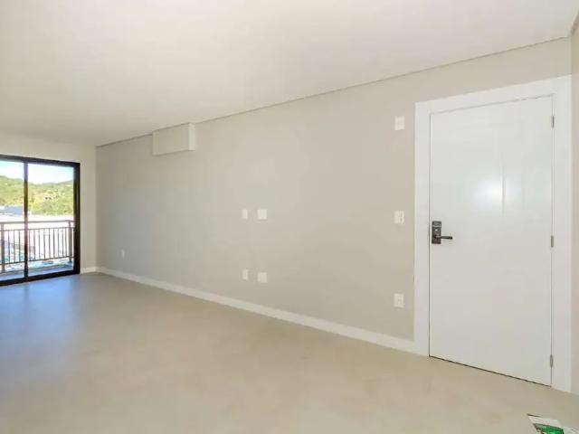 Apartamento para Venda em Balneário Camboriú/SC Praia dos Amores 2 Quartos